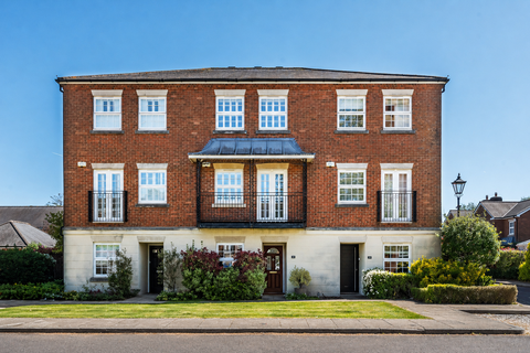 Tower Place, Warlingham, Surrey