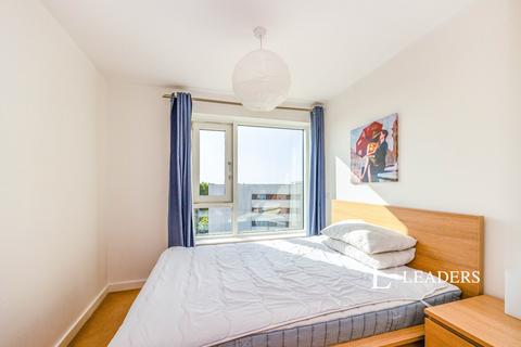 1 bedroom flat to rent, The Crescent, Gunwharf Quays, Portsmouth, PO1