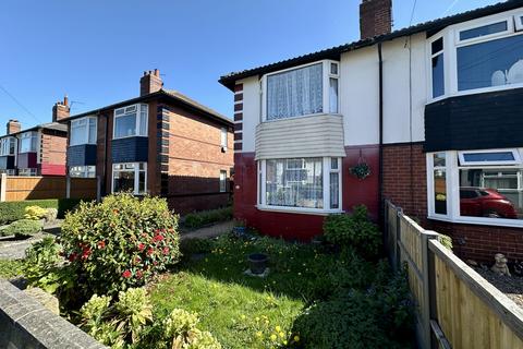 2 bedroom semi-detached house to rent, Charles Avenue, LEEDS