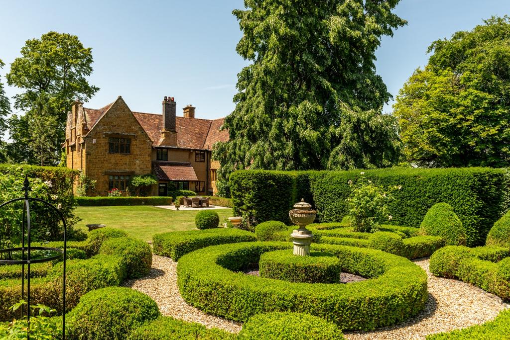 Northend Manor
