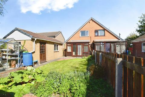 2 bedroom semi-detached bungalow for sale, Fairfax Drive, Hedon HU12