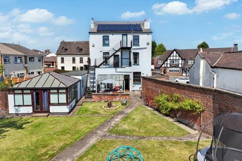 9 bedroom detached house for sale, Holyhead Road, Telford TF1