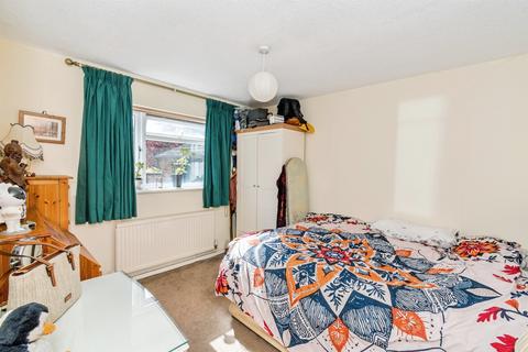 2 bedroom detached bungalow for sale, Langham Close, North Baddesley, Southampton