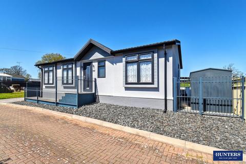 2 bedroom park home for sale, Theddingworth Road, Lubenham, Market Harborough