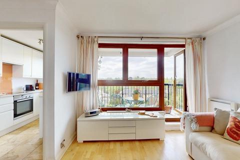 Gipsy Lane, SW15