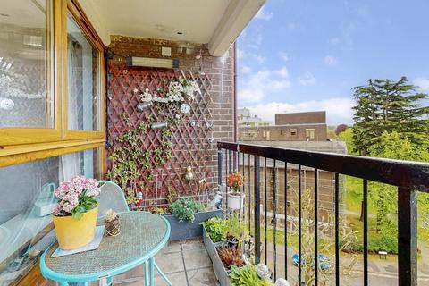 Gipsy Lane, SW15