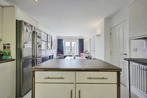 5 bedroom detached house for sale, Lime Tree Court, Sowerby Bridge, Halifax