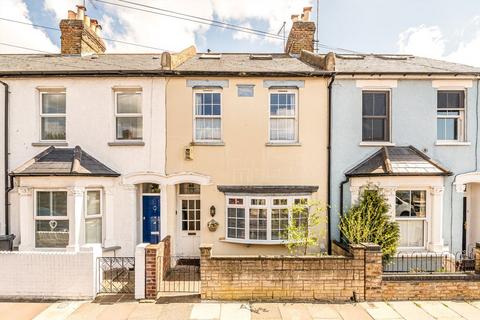 Worple Road, Old Isleworth TW7