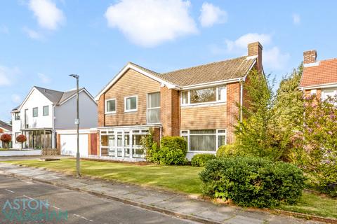 4 bedroom detached house for sale, Hazeldene Meads, Brighton BN1