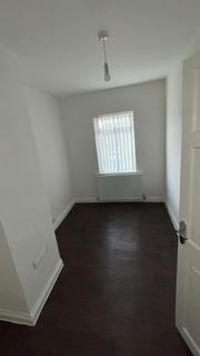 3 bedroom terraced house to rent, Etherstone Street, Leigh WN7