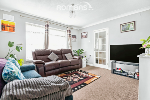 3 bedroom terraced house to rent, Phipps Road, Slough, SL1