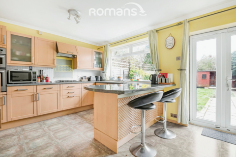 3 bedroom terraced house to rent, Phipps Road, Slough, SL1