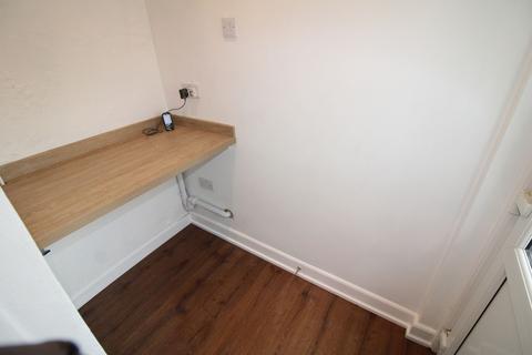 3 bedroom semi-detached bungalow to rent, 1 Douglashall, Douglashall, DG11