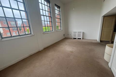 2 bedroom house to rent, Highcroft Road, Birmingham