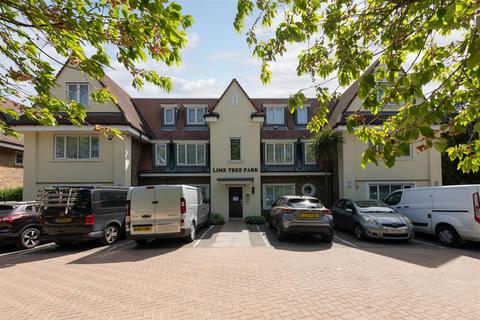 2 bedroom ground floor flat for sale, Blagdens Lane, London N14