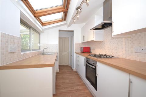 4 bedroom terraced house to rent, Brougham Hayes, Somerset BA2