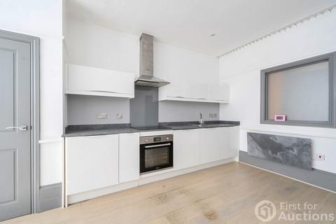 2 bedroom apartment for sale, High Street, Chesham, Buckinghamshire