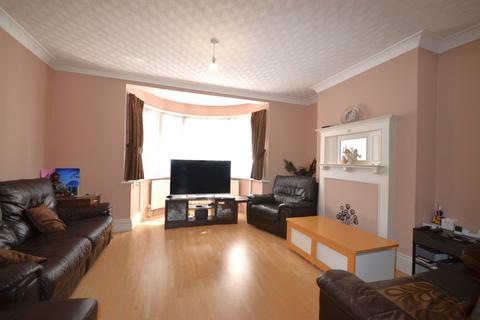4 bedroom terraced house for sale, Rowland Avenue, Kenton, HA3