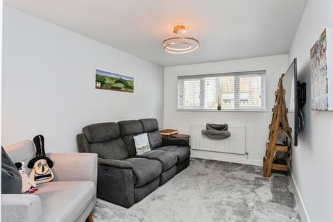 4 bedroom semi-detached house for sale, Renfields, Haywards Heath