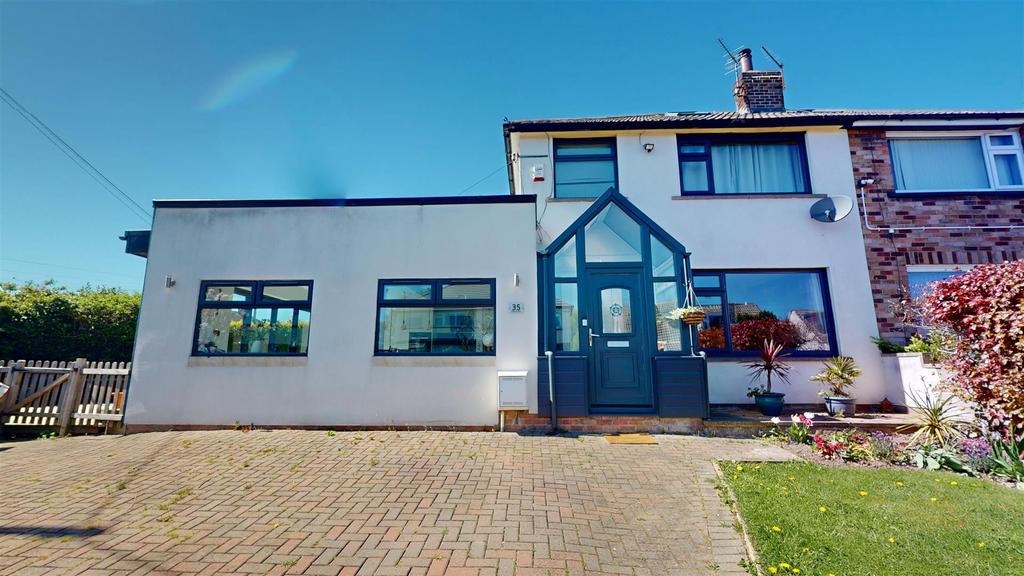 4 bedroom semi-detached house for sale