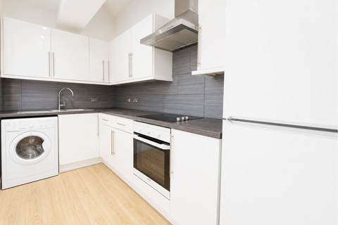 3 bedroom mews to rent, Criterion Mews, N19