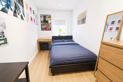 3 bedroom mews to rent, Criterion Mews, N19