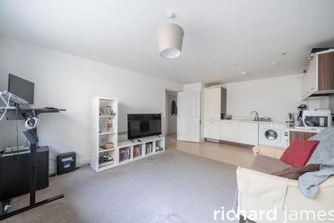 1 bedroom flat for sale, Cardean House, Firefly Avenue SN2