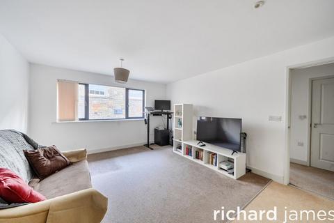 1 bedroom flat for sale, Cardean House, Firefly Avenue SN2