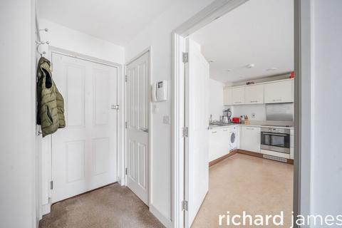 1 bedroom flat for sale, Cardean House, Firefly Avenue SN2