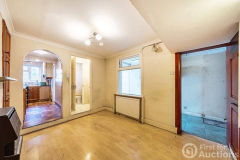 4 bedroom terraced house for sale, Gurdon Road, London
