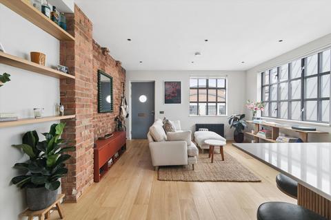 2 bedroom flat to rent, Ovanna Mews, Buckingham Road, London N1