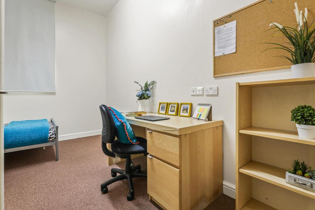 17a Guildhall Lane, Leicester LE1 - View 2