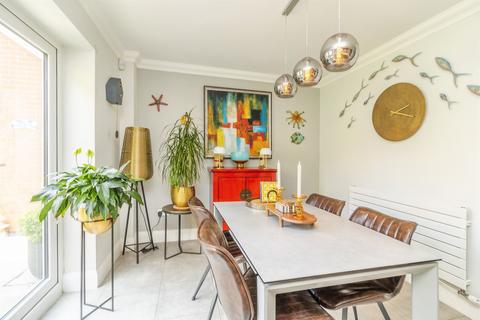5 bedroom detached house for sale, Ravel Close, Old Farm Park, Milton Keynes