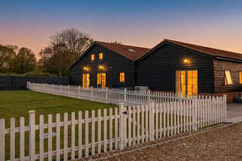 4 bedroom barn conversion for sale, Loxwood Road, Alfold, GU6