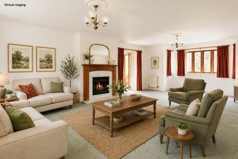 5 bedroom detached house for sale, Meadow Way, Silver Street