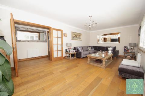 2 bedroom flat for sale, Village Road, Enfield, EN1