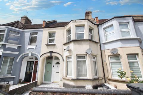 Chingford Lane, Woodford Green, IG8