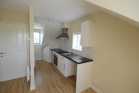 Studio to rent, Weyhill Road, Hampshire SP10