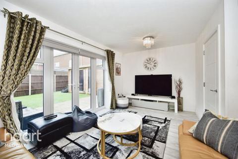 4 bedroom semi-detached house for sale, Maccowan Avenue, Snodland