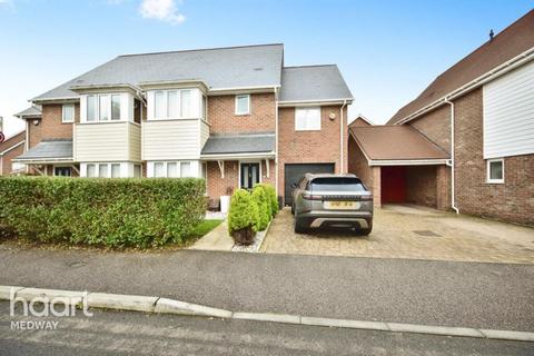 4 bedroom semi-detached house for sale, Maccowan Avenue, Snodland
