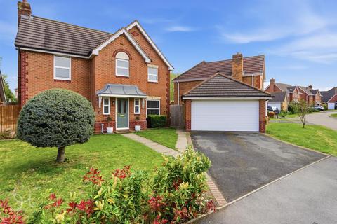 4 bedroom detached house for sale, Tamar Place, Evesham WR11