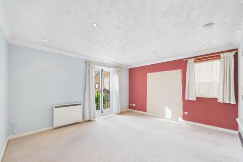 2 bedroom flat for sale, Welland Mews, Stamford