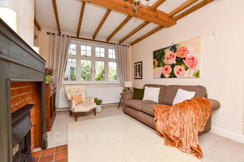 3 bedroom semi-detached house for sale, Horse Shoe Green, Sutton SM1
