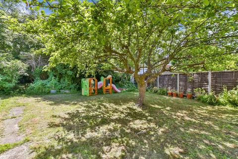 3 bedroom semi-detached house for sale, Horse Shoe Green, Sutton SM1