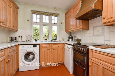 3 bedroom semi-detached house for sale, Horse Shoe Green, Sutton SM1