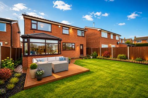 4 bedroom detached house for sale, Newstead Close, Poynton, SK12