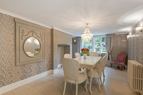 4 bedroom cottage for sale, Lyne, Chertsey, KT16