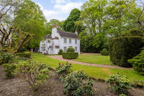 4 bedroom cottage for sale, Lyne, Chertsey, KT16