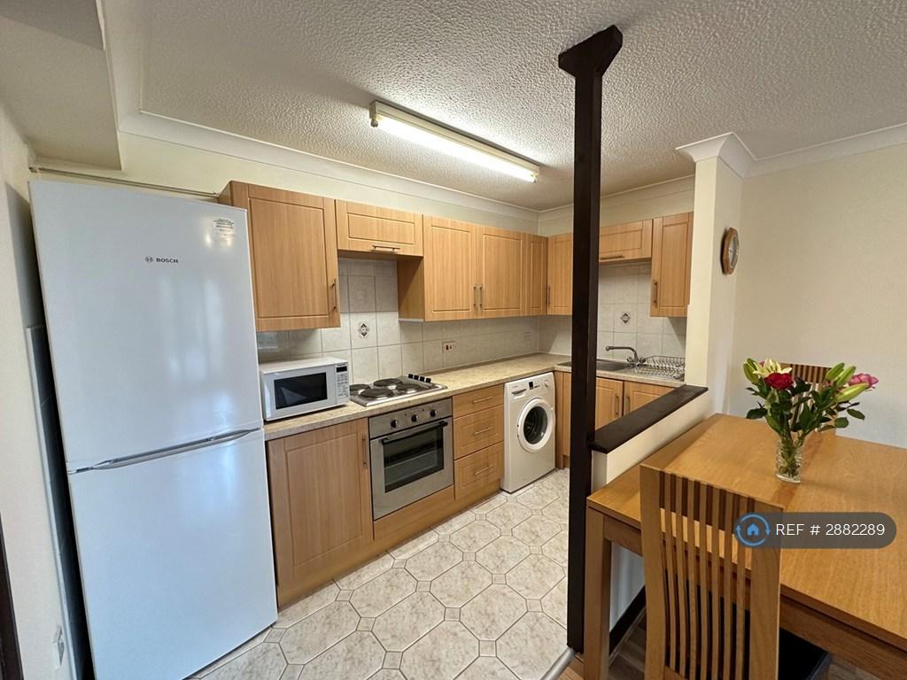 Apartment in Cambridge, Newnham - View 4
