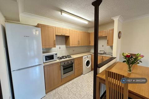 2 bedroom flat to rent, Ashworth Park, Cambridge, CB3